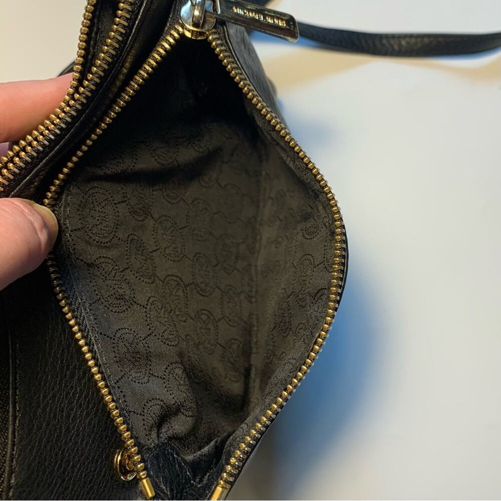 Michael Kors Fulton Pebble Leather Crossbody Bag Black - Picture 5 of 5